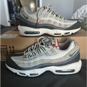 Nike Air Max 95 Essential